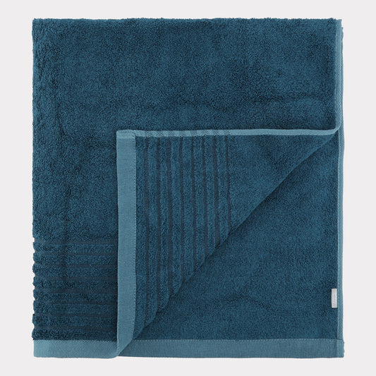 Bamboe badhanddoek in petrolgroen van Bambuni