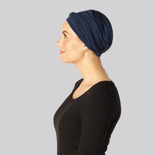 Gedraaide bamboe tulband in marineblauw voor dames