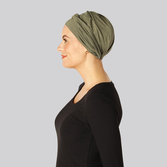 Gedraaide bamboe tulband in olijfgroen voor vrouwen