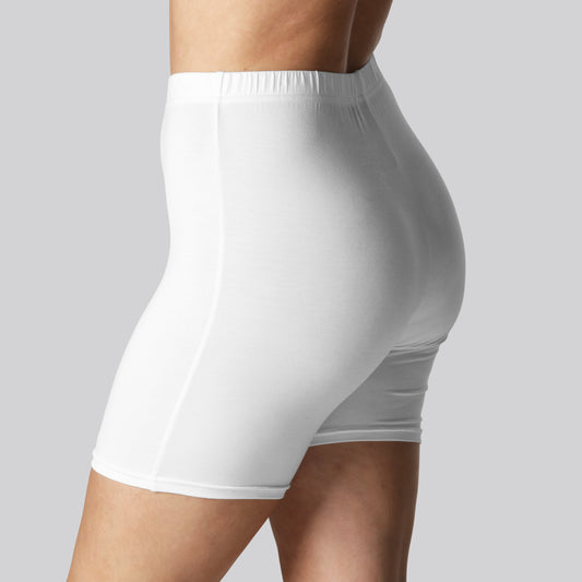 Witte bamboe shorts voor dames van Bambuni