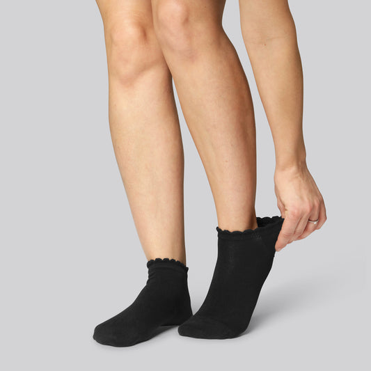 Zwarte bamboe enkelsokken met golvende ribbels voor dames