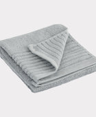 Gastendoek van bamboe in lichtgrijs van Bambuni