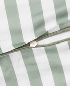 Bamboe beddengoed met witte/olijfkleurige strepen en brede randen