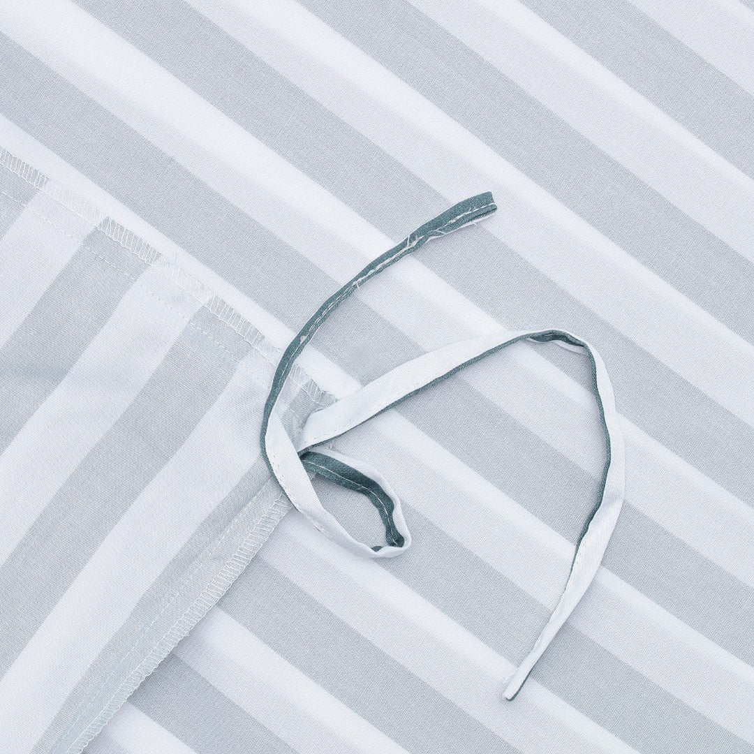 Bamboe beddengoed wit/grijs gestreept breed