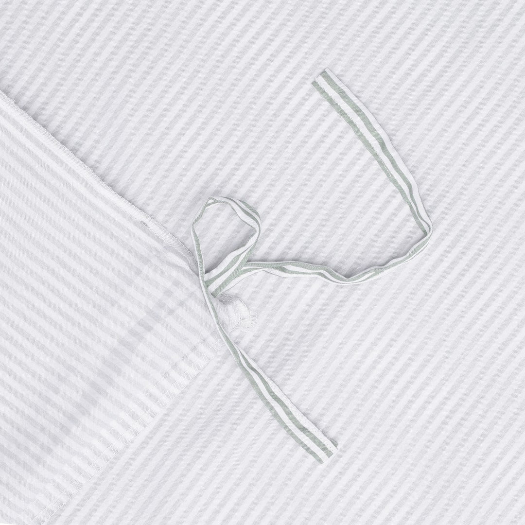 Bamboe beddengoed wit/olijfkleurig gestreept