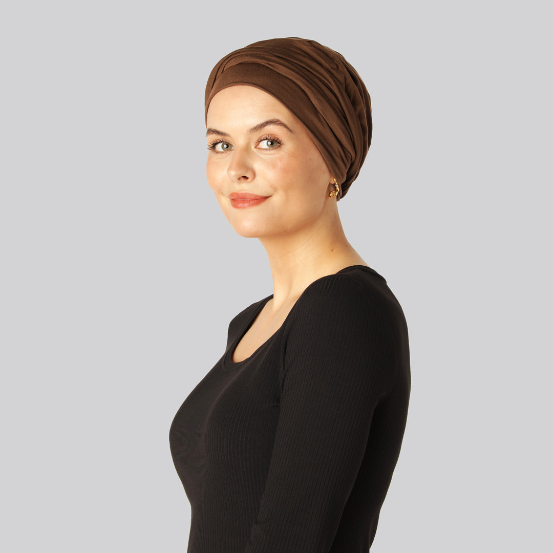 Gedraaide bamboe tulband in bruin voor dames