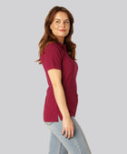 Damespolo van bamboe in bordeauxrood.