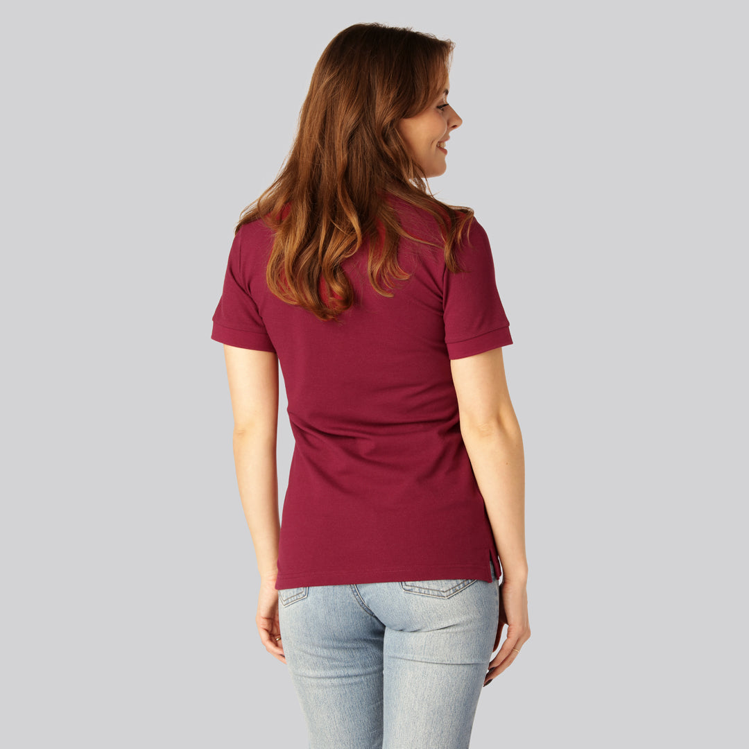 Damespolo van bamboe in bordeauxrood.