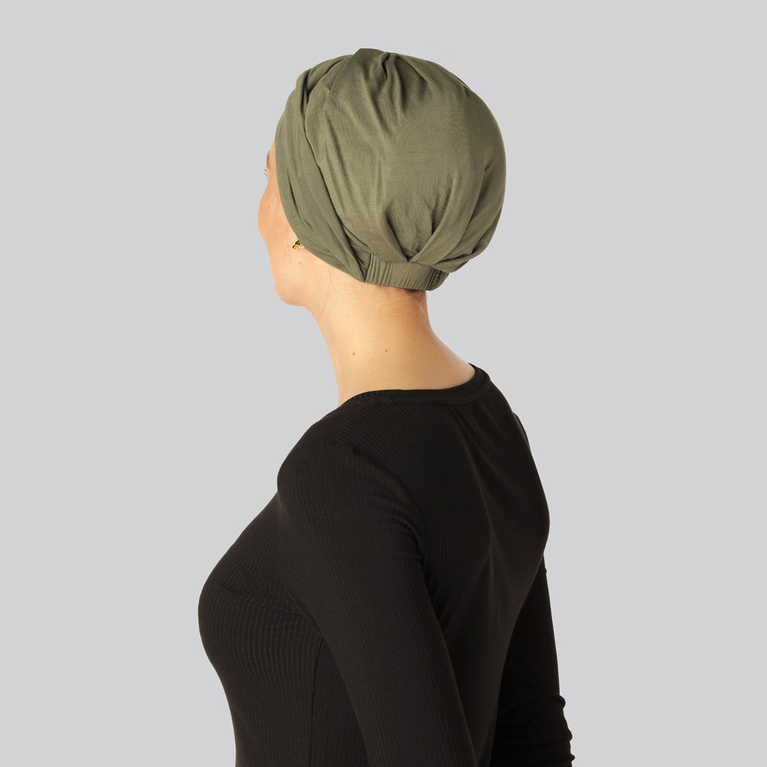 Gedraaide bamboe tulband in olijfgroen voor vrouwen