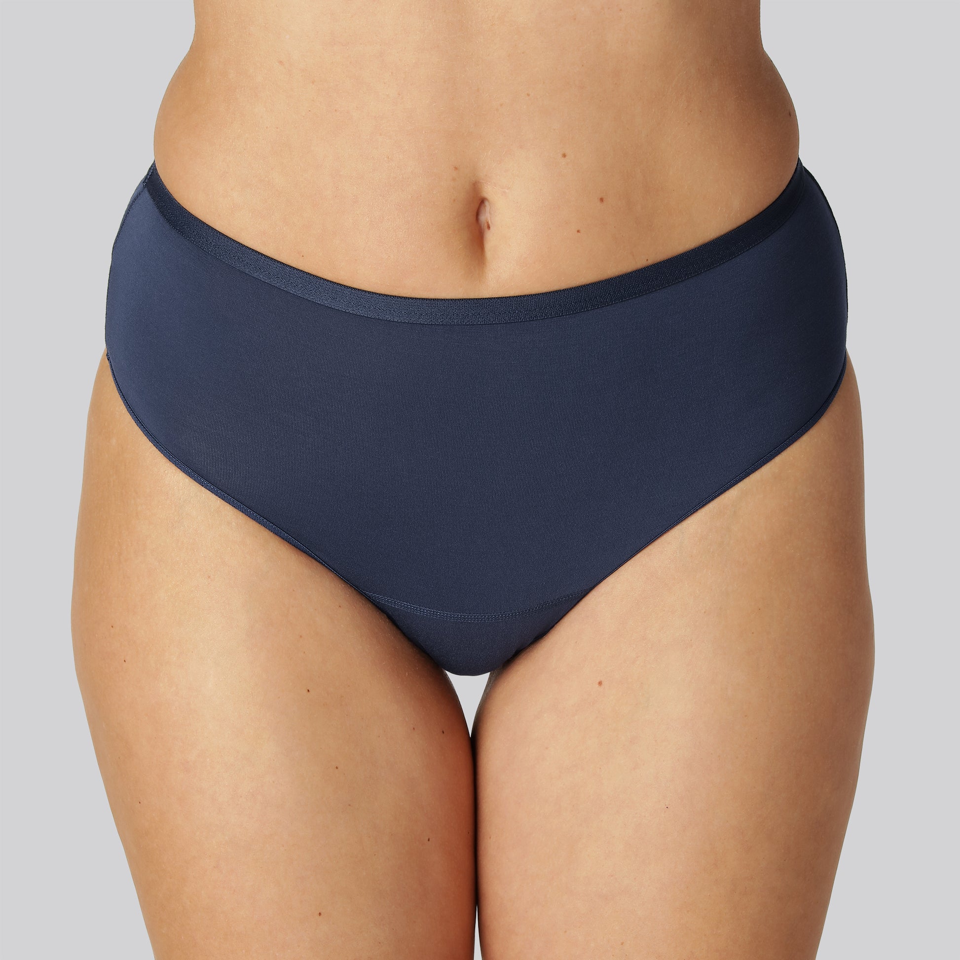 Bamboe string met hoge taille in marineblauw voor dames