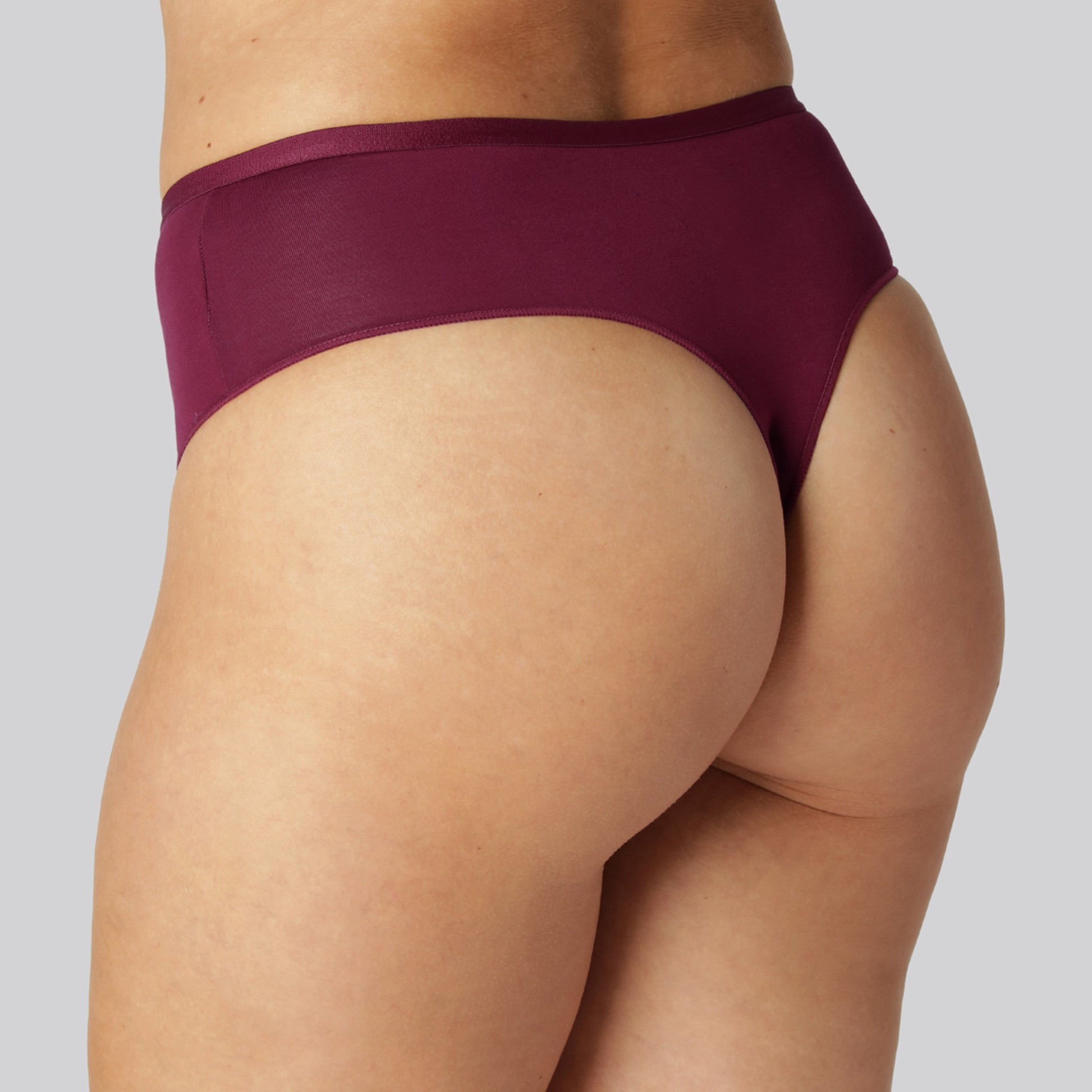 Bamboe stringslipje met hoge taille in bordeauxrood voor dames