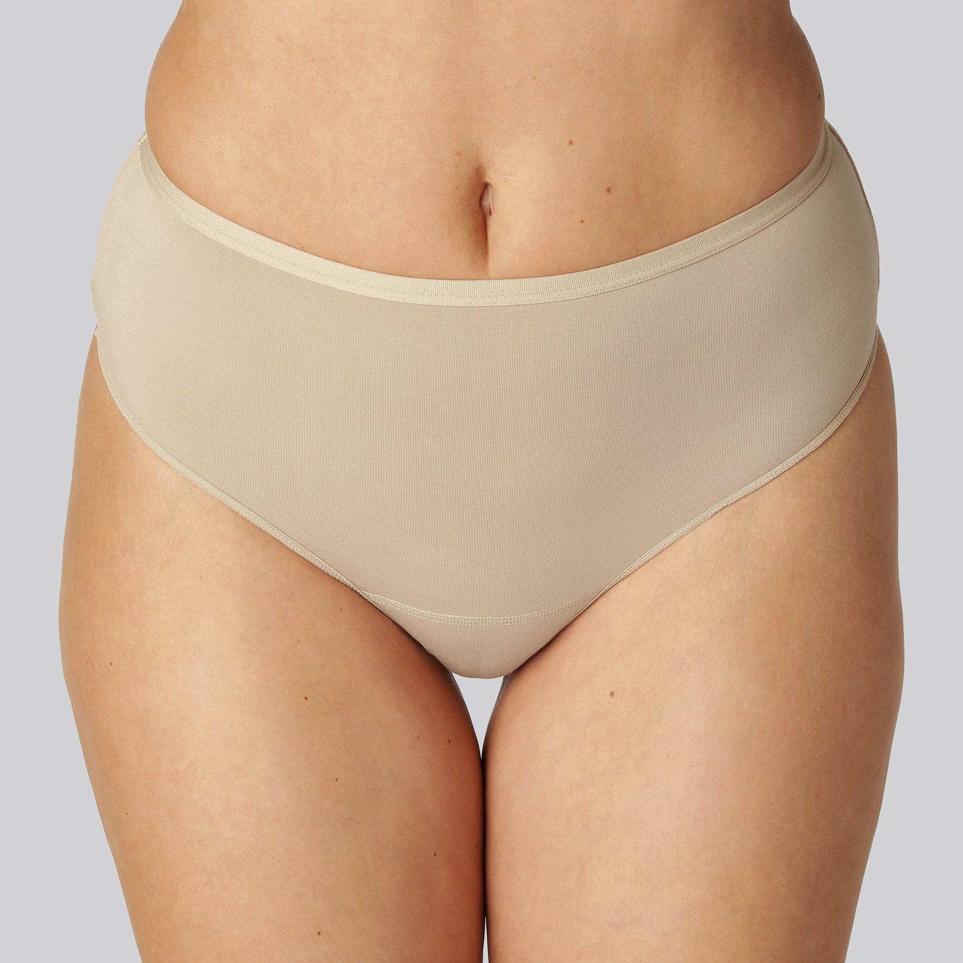 Bamboe string met hoge taille in beige voor dames