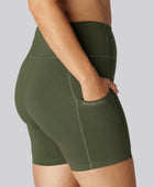 Bamboe fitnessshorts in groen voor dames