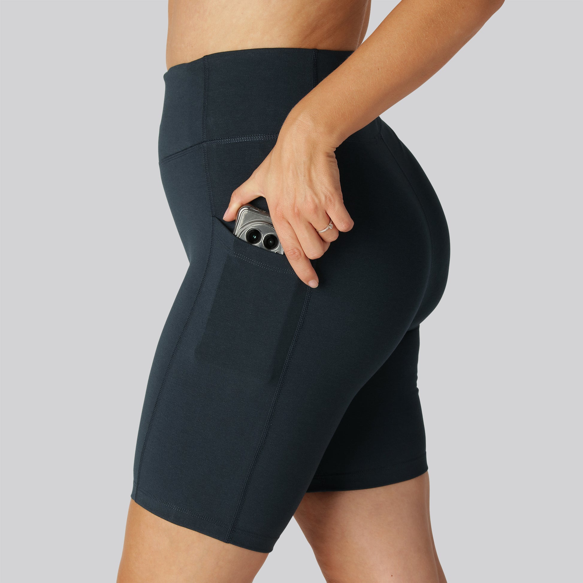 Bamboe fitnessshorts in marineblauw voor dames
