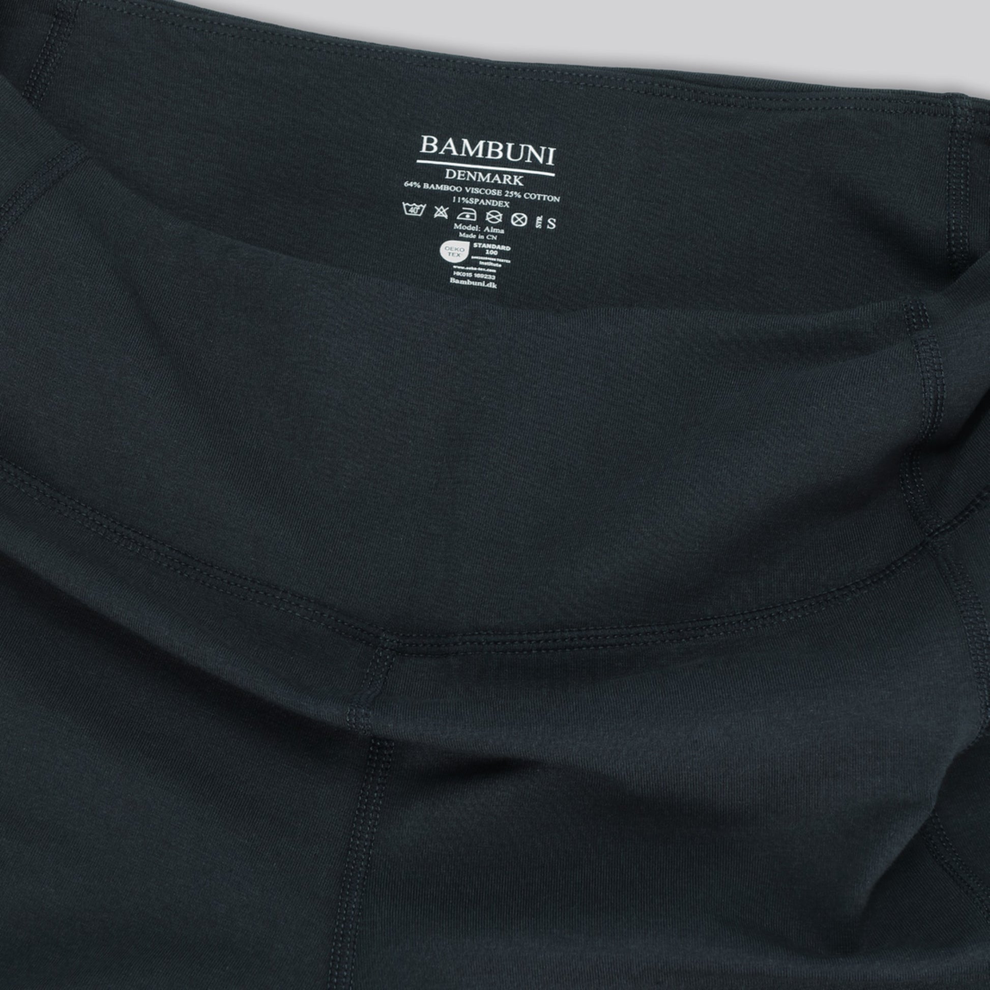 Bamboe fitnessshorts in marineblauw voor dames