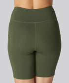 Bamboe fitnessshorts in groen voor dames