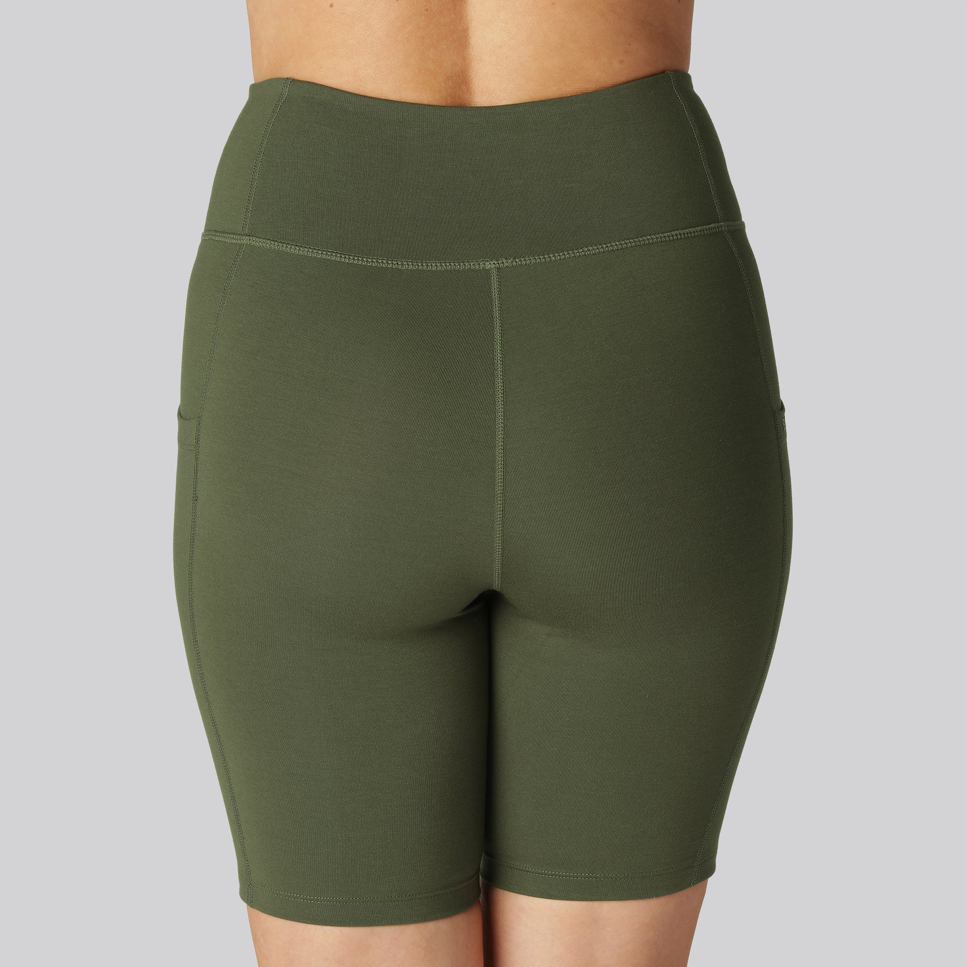 Bamboe fitnessshorts in groen voor dames