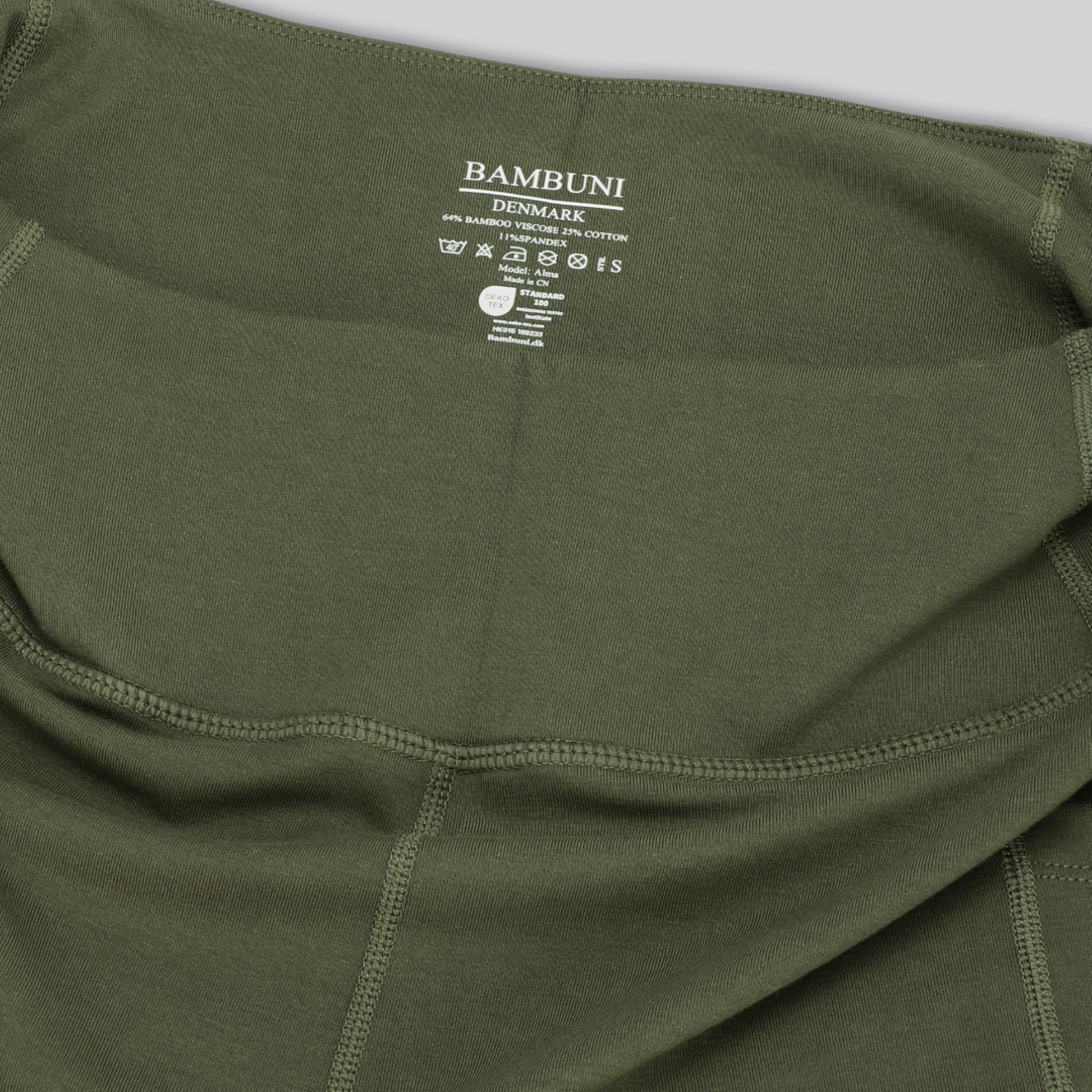 Bamboe fitnessshorts in groen voor dames