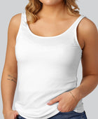 Damestop van bamboe in wit met brede bandjes