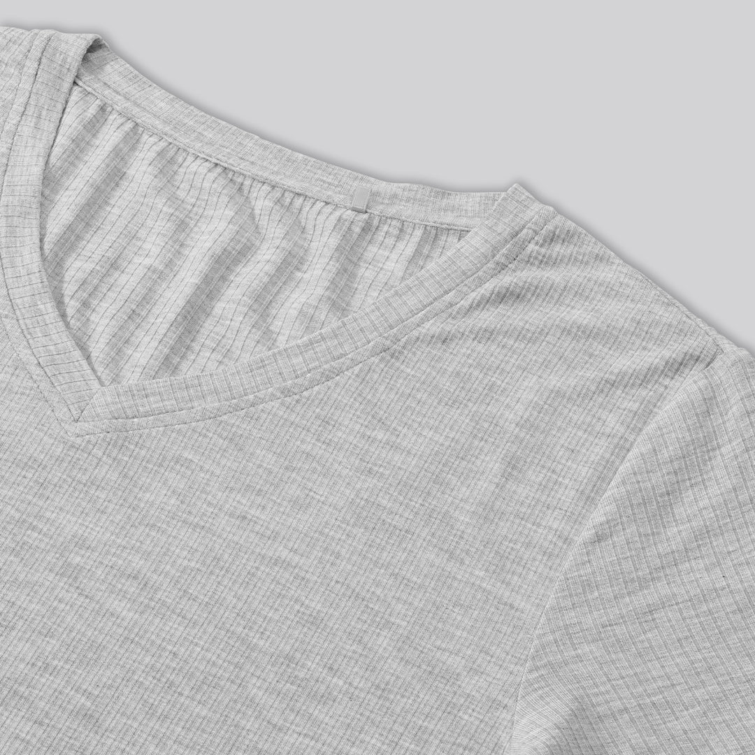 Bamboe T-shirt met V-hals en ribboord in lichtgrijs voor dames