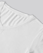 Bambus t-shirt v-hals ribbet i hvid til damer