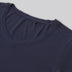 Bambus t-shirt v-hals ribbet i navy til damer
