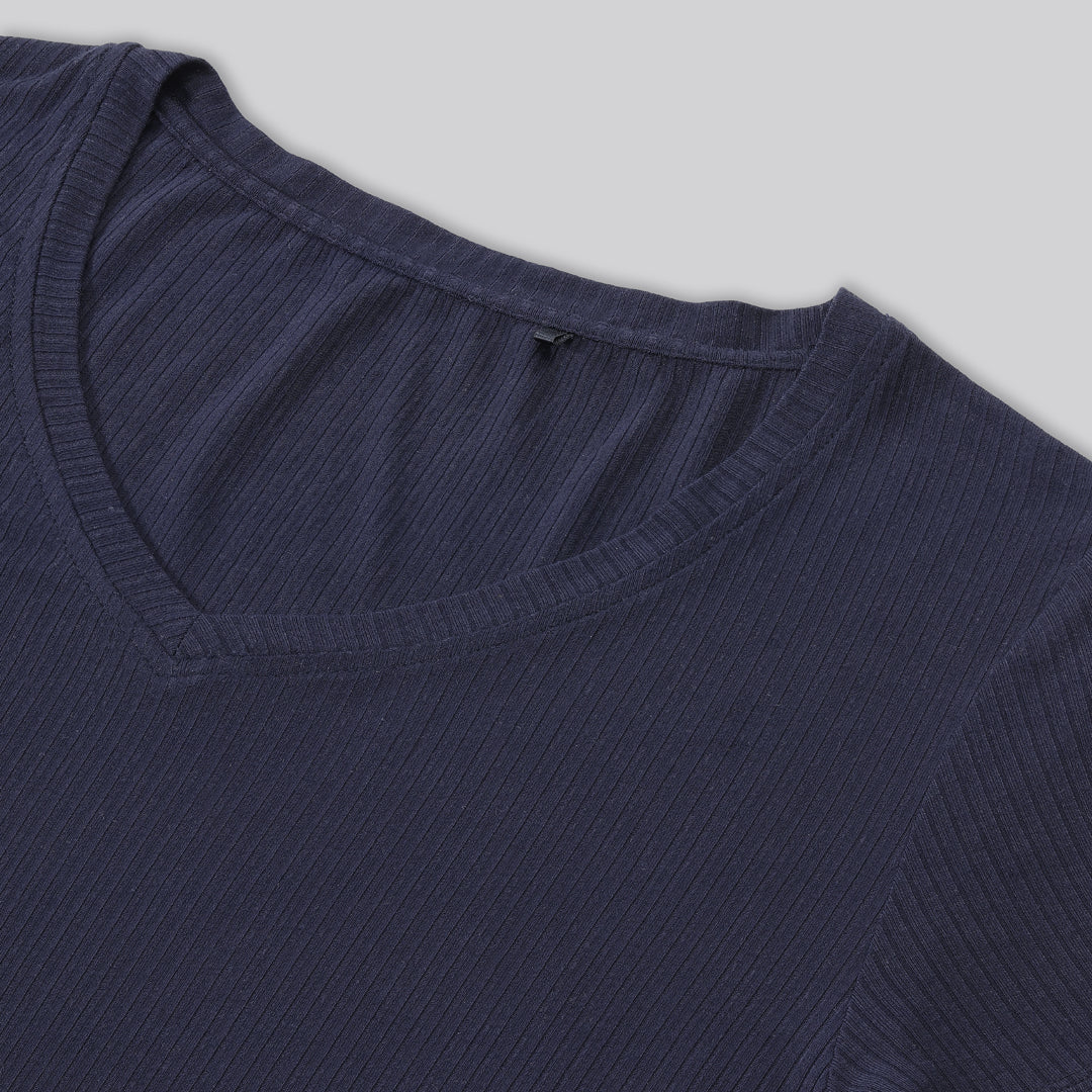 Bamboe T-shirt met V-hals en ribboord in marineblauw voor dames