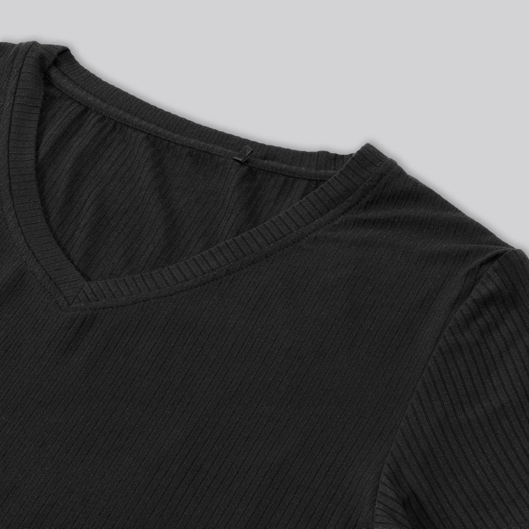 Bamboe T-shirt met V-hals en ribboord in zwart voor dames