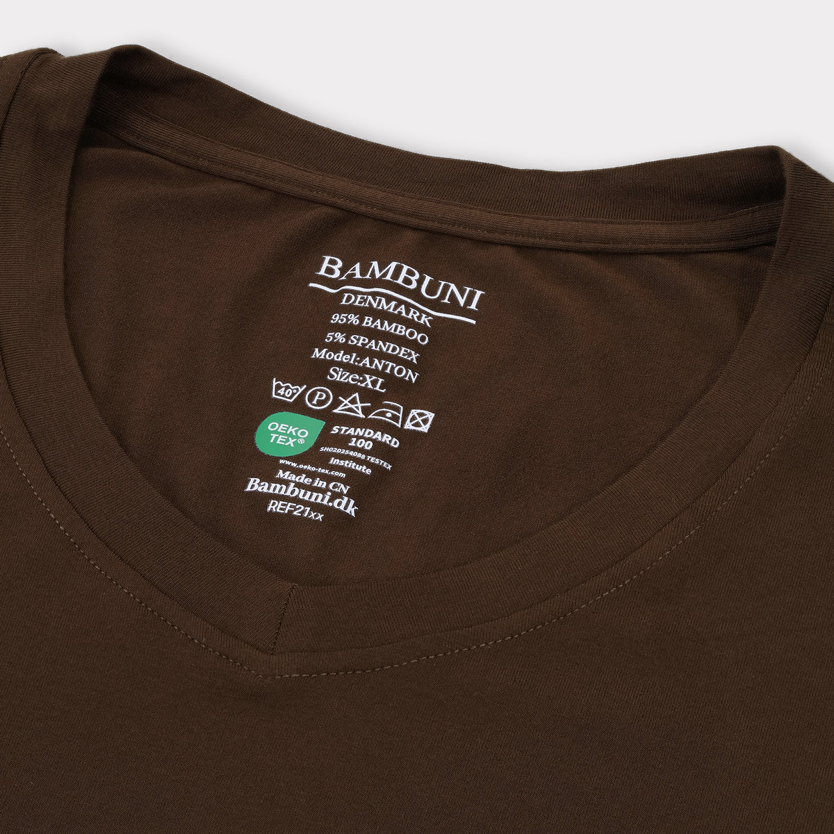 Bambuni bambus t-shirt v-hals brun mænd carelabel