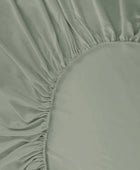 Bamboevormig vel in olijfgroen