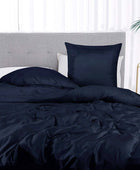 Bamboe beddengoed in marineblauw van Bambuni