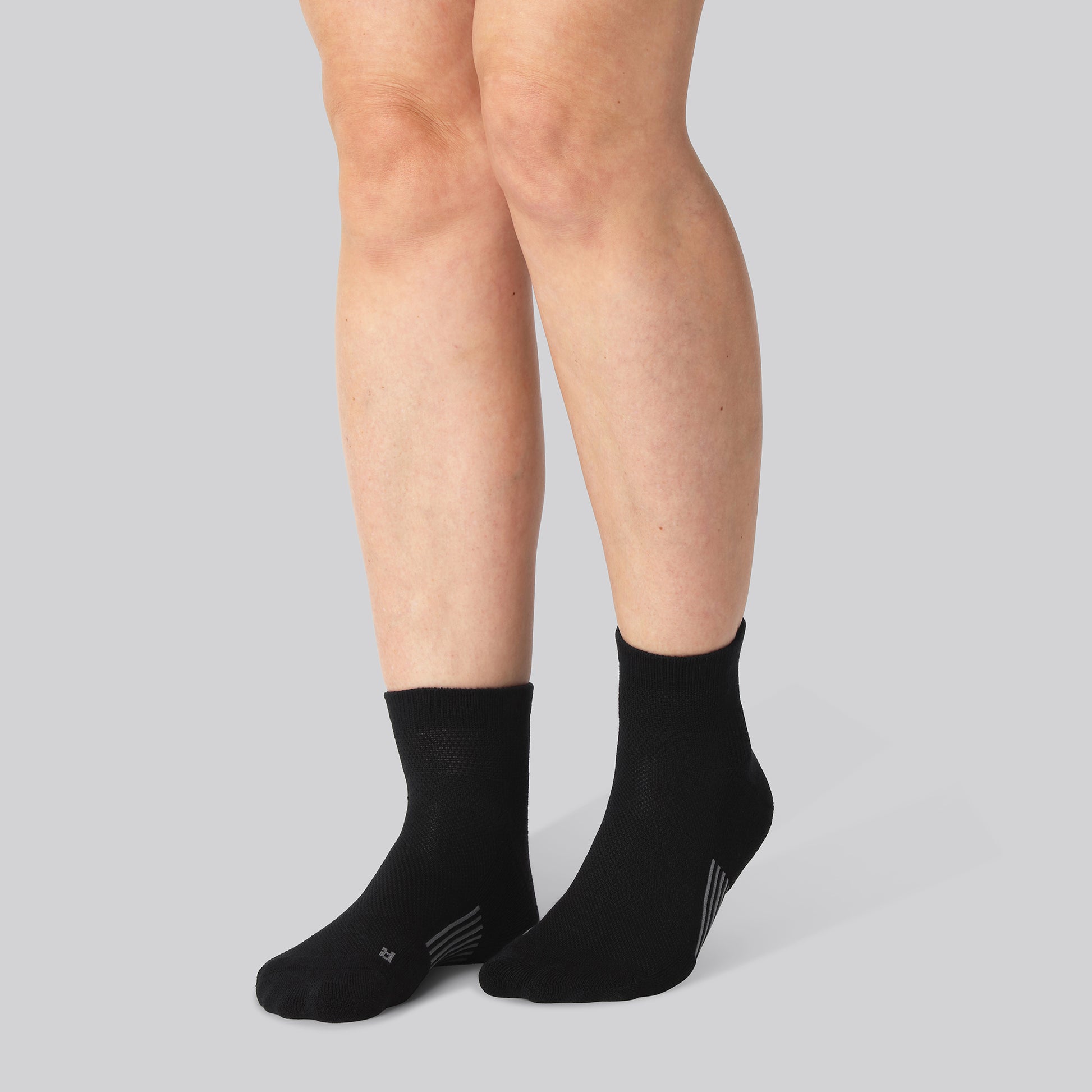 Korte bamboe hardloopsokken in zwart voor dames