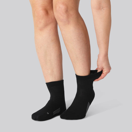 Korte bamboe hardloopsokken in zwart voor dames