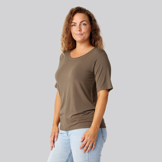 Bambus oversize t-shirt i sand damer