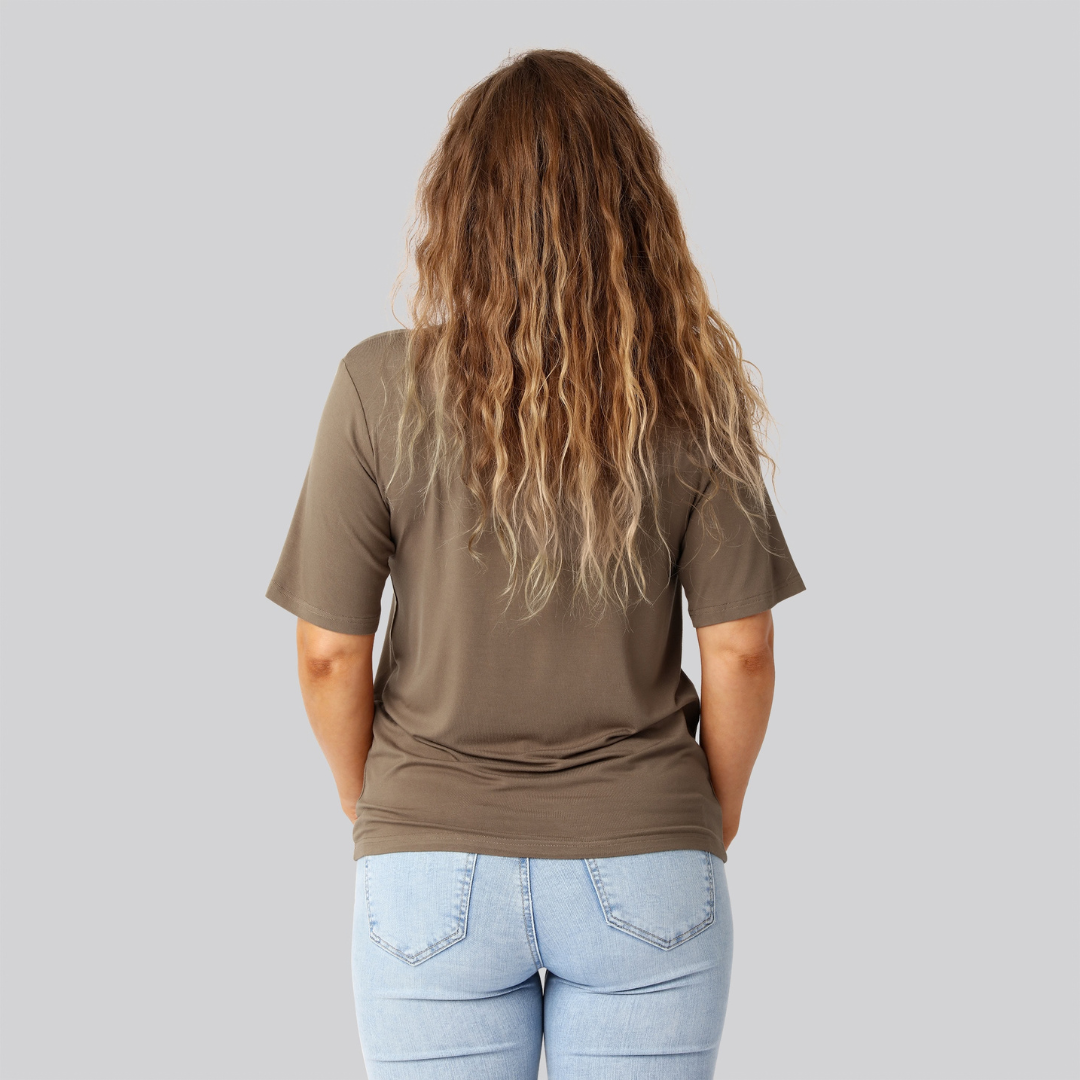 Bambus oversize t-shirt i sand til damer