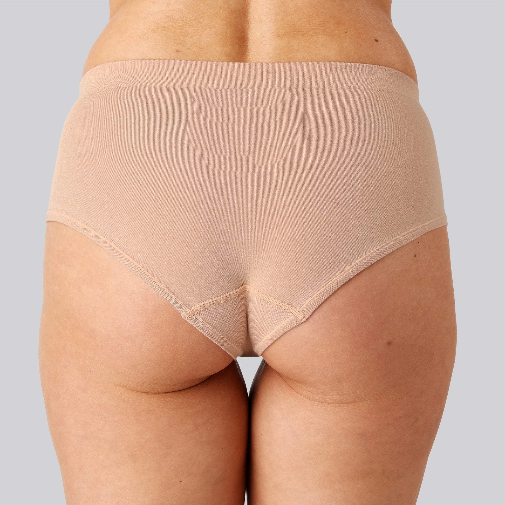 Bambus seamless tai trusse i beige til damer