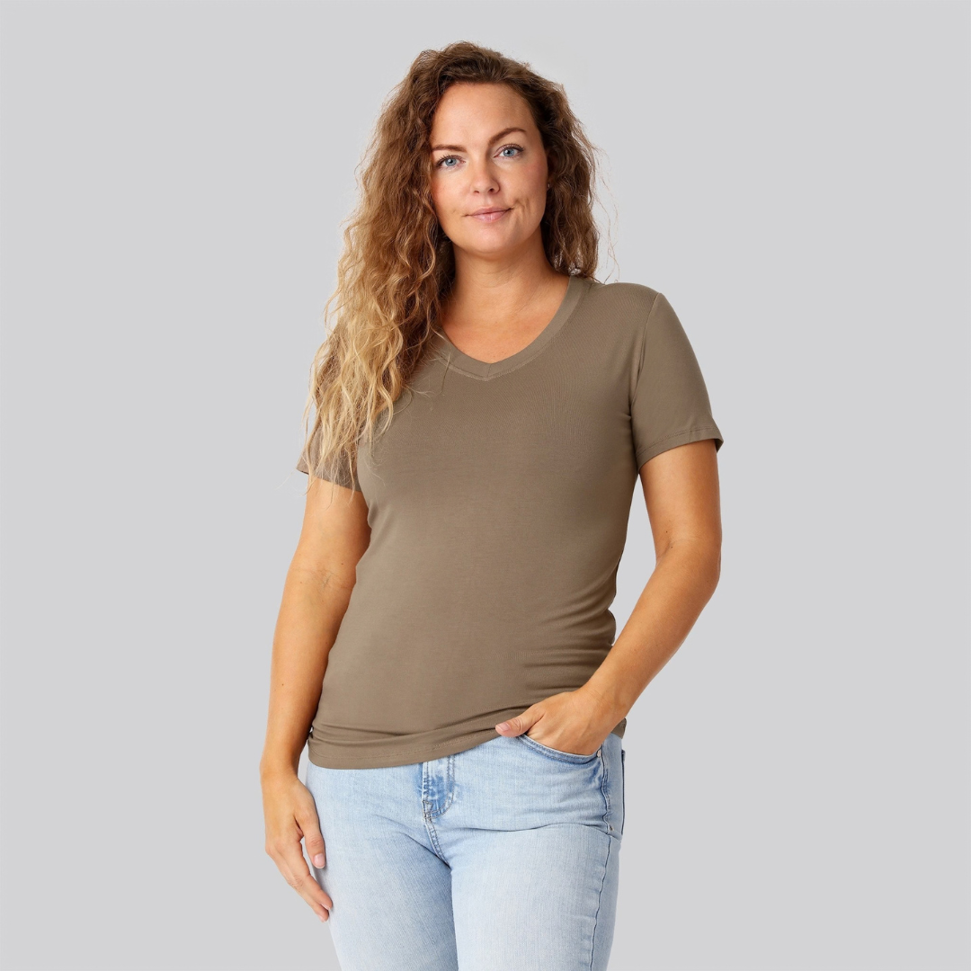 Bambus t-shirt v-hals sand damer