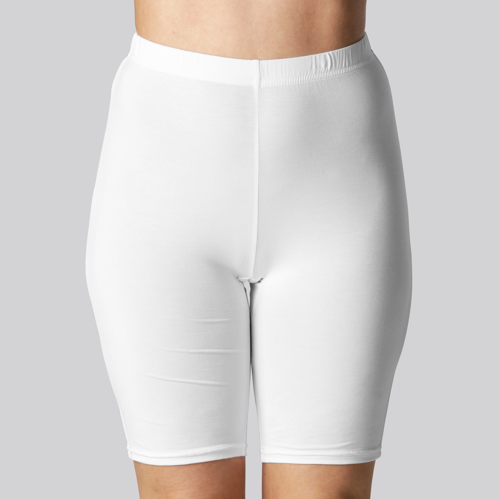 Witte bamboe shorts voor dames van Bambuni