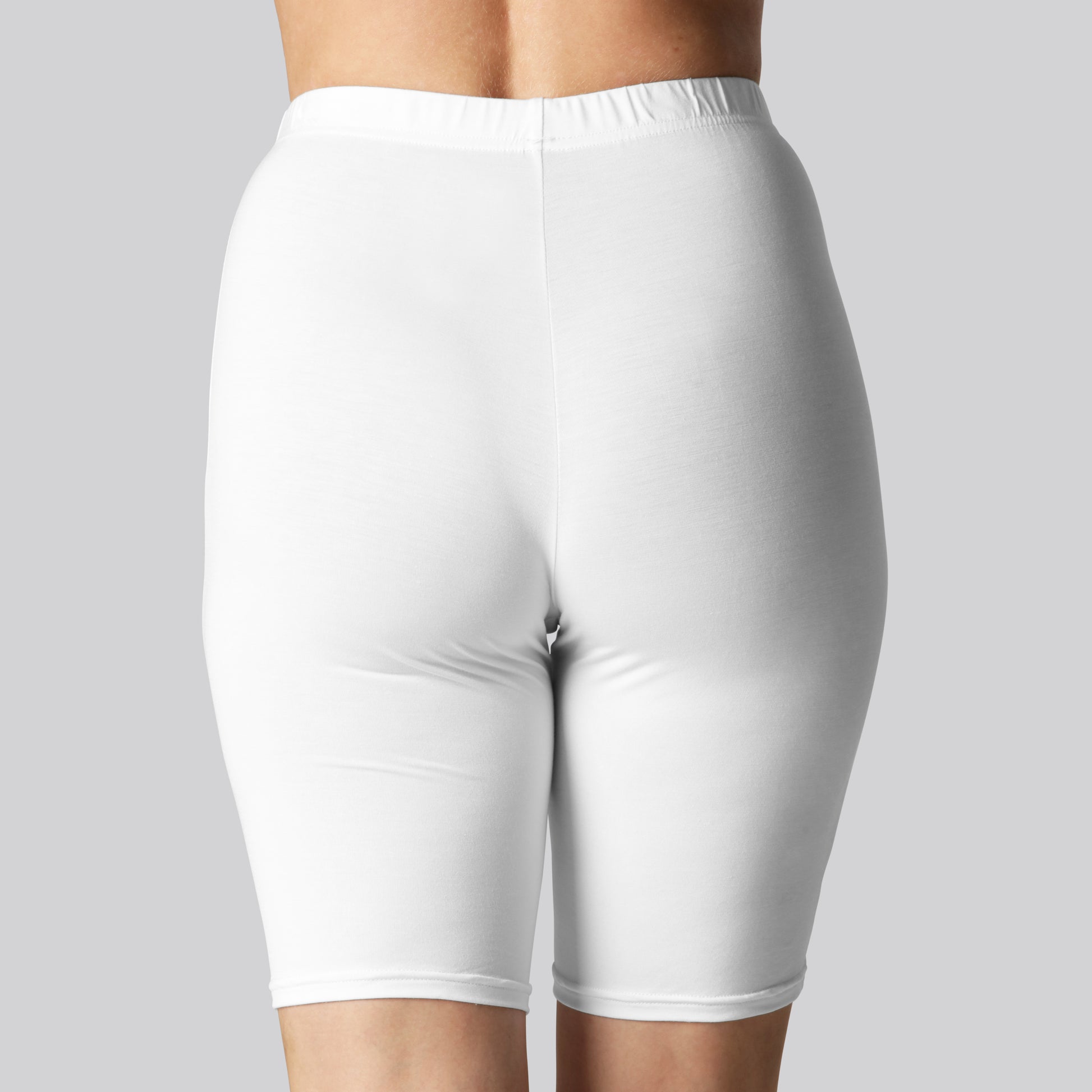 Witte bamboe shorts voor dames van Bambuni
