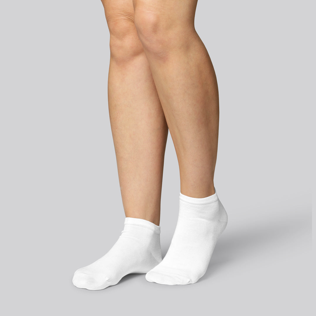 Witte bamboe enkelsokken voor dames