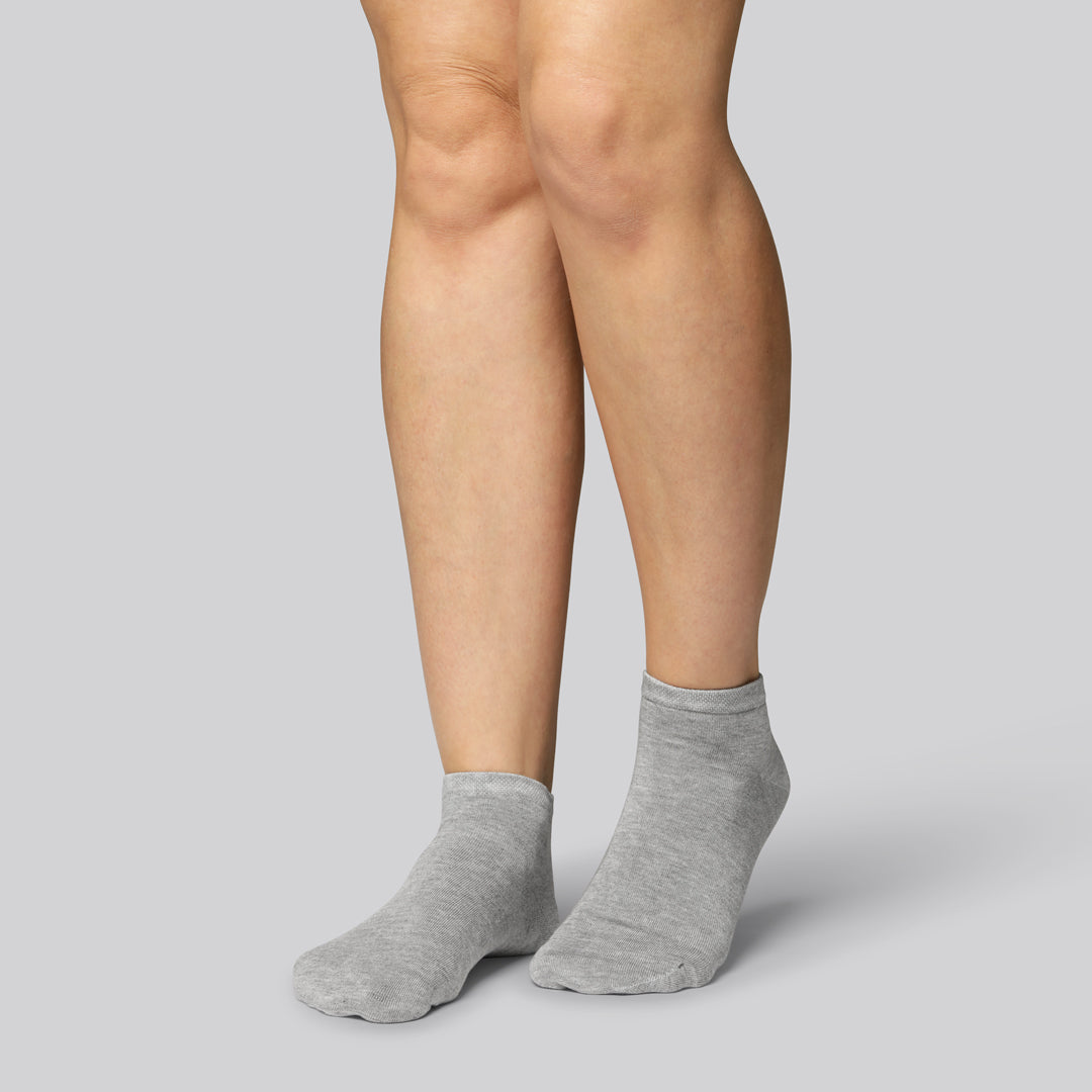 Bamboe enkelsokken in grijs voor dames
