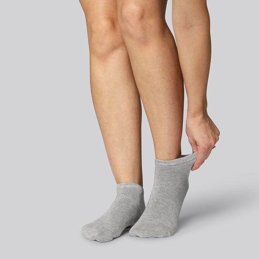 Bamboe enkelsokken in grijs voor dames
