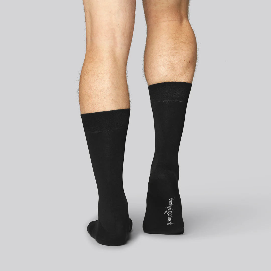 Bamboe sokken in zwart voor heren, 10 stuks per verpakking.