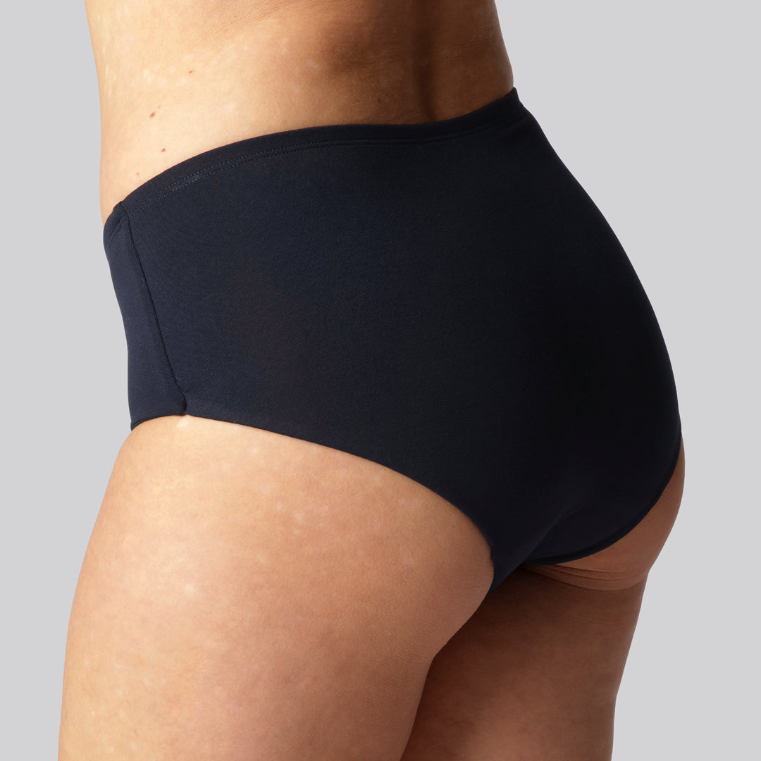 Bambuni bamboe incontinentieonderbroekjes voor dames in marineblauw