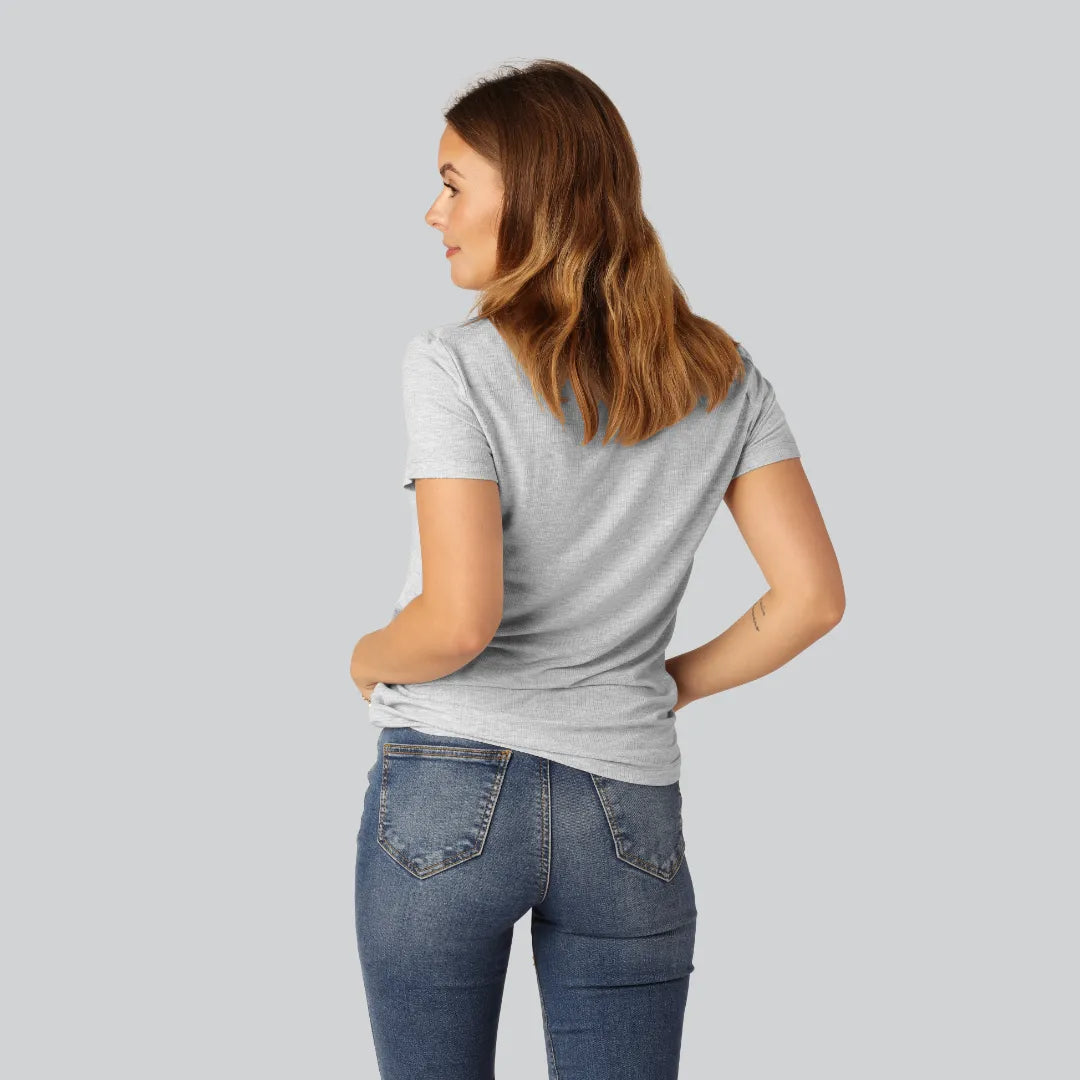 Bamboe T-shirt met V-hals en ribboord in lichtgrijs voor dames
