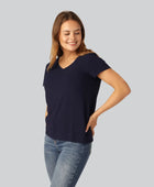 Bamboe T-shirt met V-hals en ribboord in marineblauw voor dames