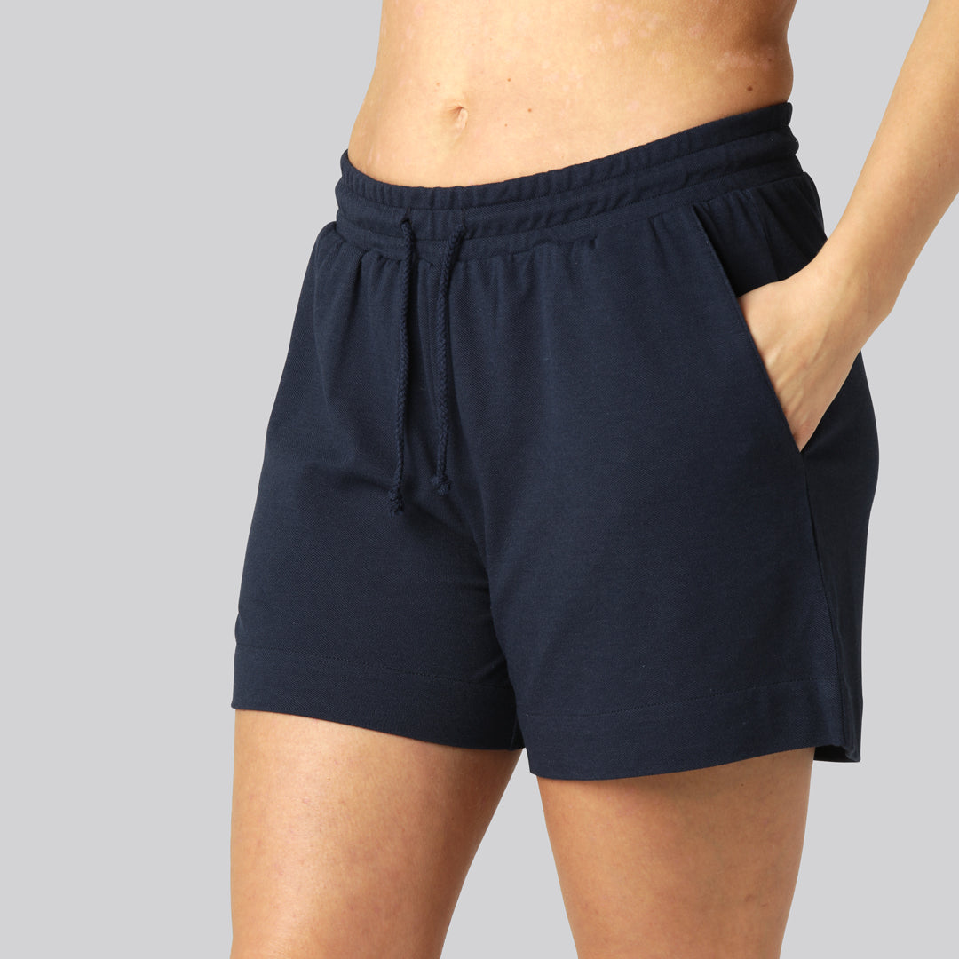 Damesshorts van bamboe voor dagelijks gebruik in marineblauw