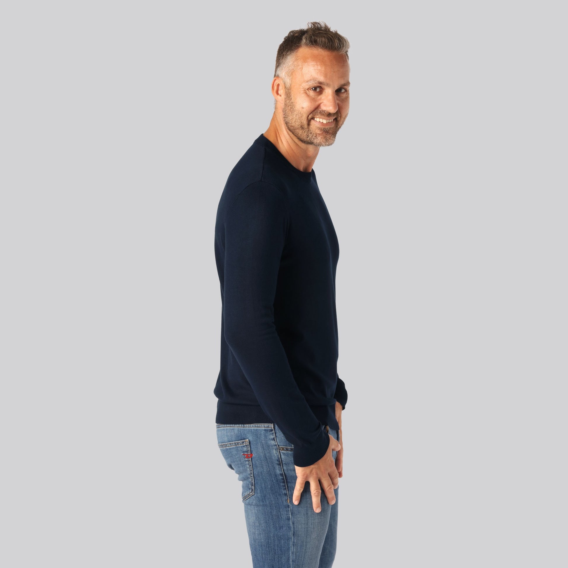 Bamboe gebreide trui in marineblauw