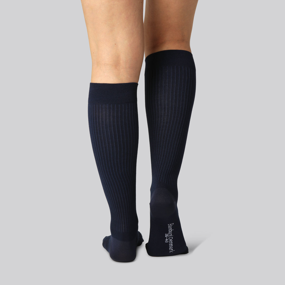Compressiekousen van bamboe in marineblauw voor dames