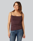 Damestop van bamboe in bordeauxrood met smalle bandjes